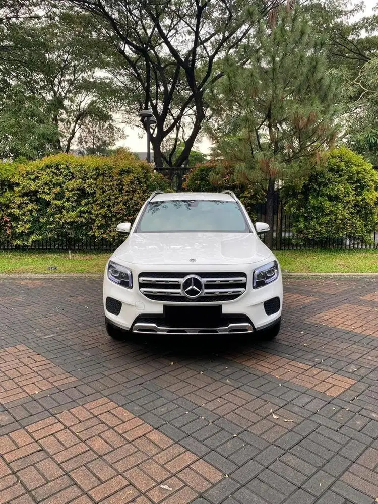 Mercedez-Benz GLB200 (White) - Thn 2023, KM 17.000