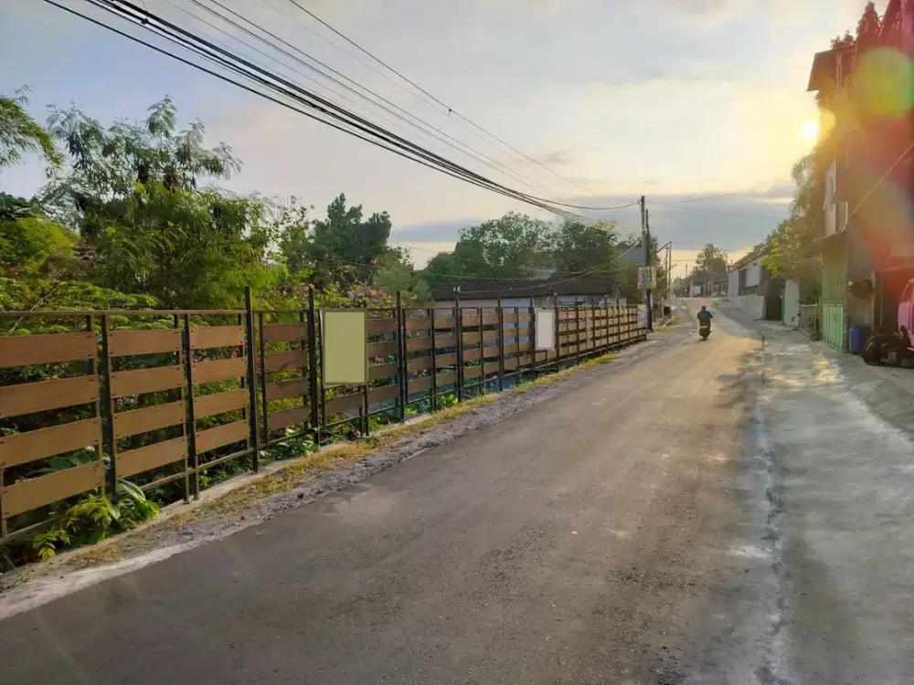 TANAH LUAS DI JUAL DI JAKAL KM 13 COCOK UNTUK DIJADIKAN CAFE ATAU GUEST HOUSE