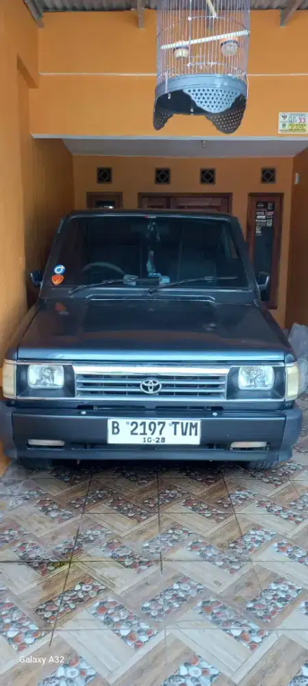 Kijang Grand Extra Long 1.8