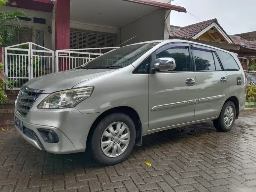 Innova 2.0 MT 2014 KM RENDAH (PRIBADI)