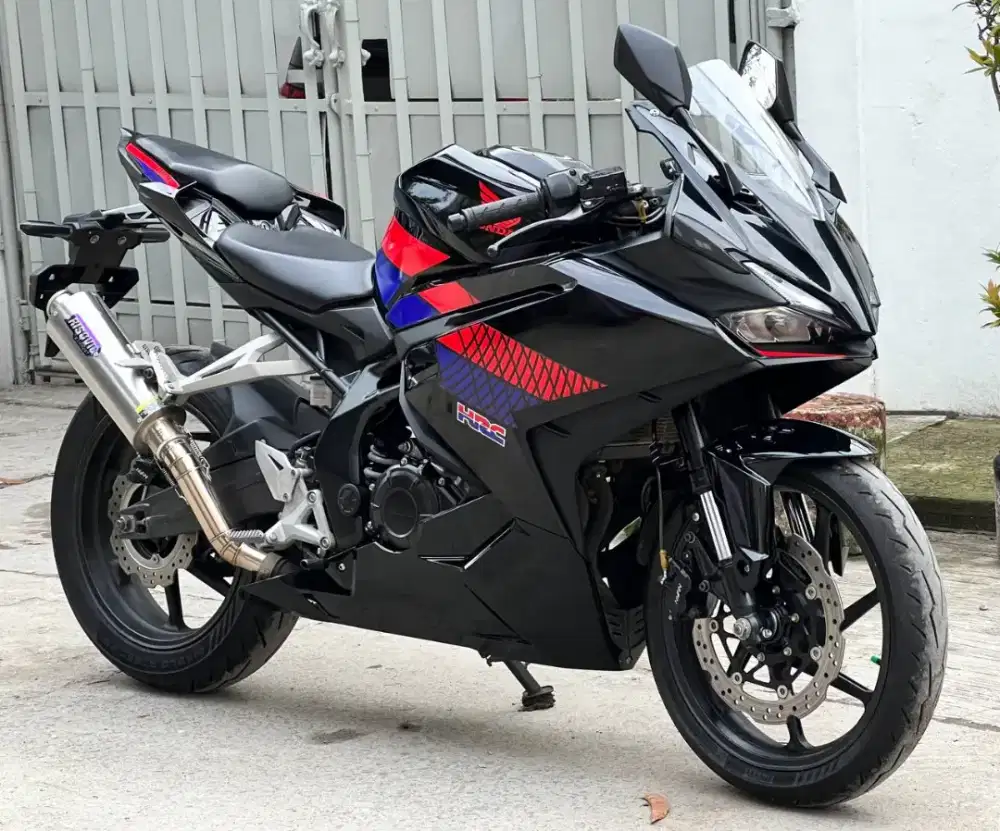 Honda cbr250rr facelift 2023 low KM 9rb hitam cbr 250 rr 250rr