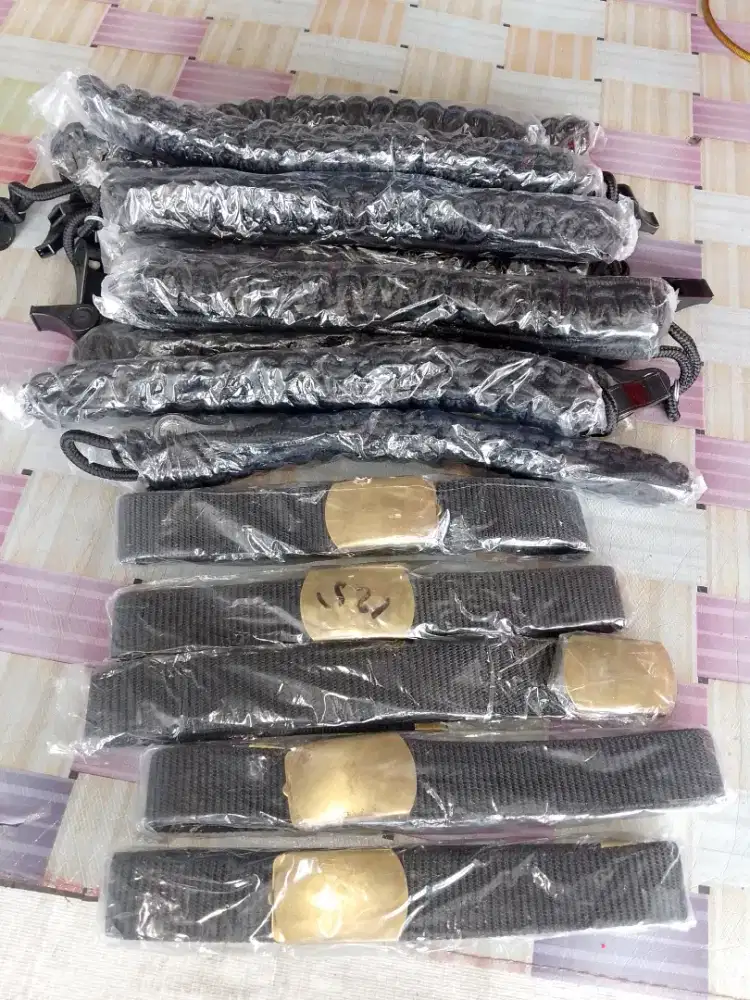 Tali kur dan ikat pinggang kecil