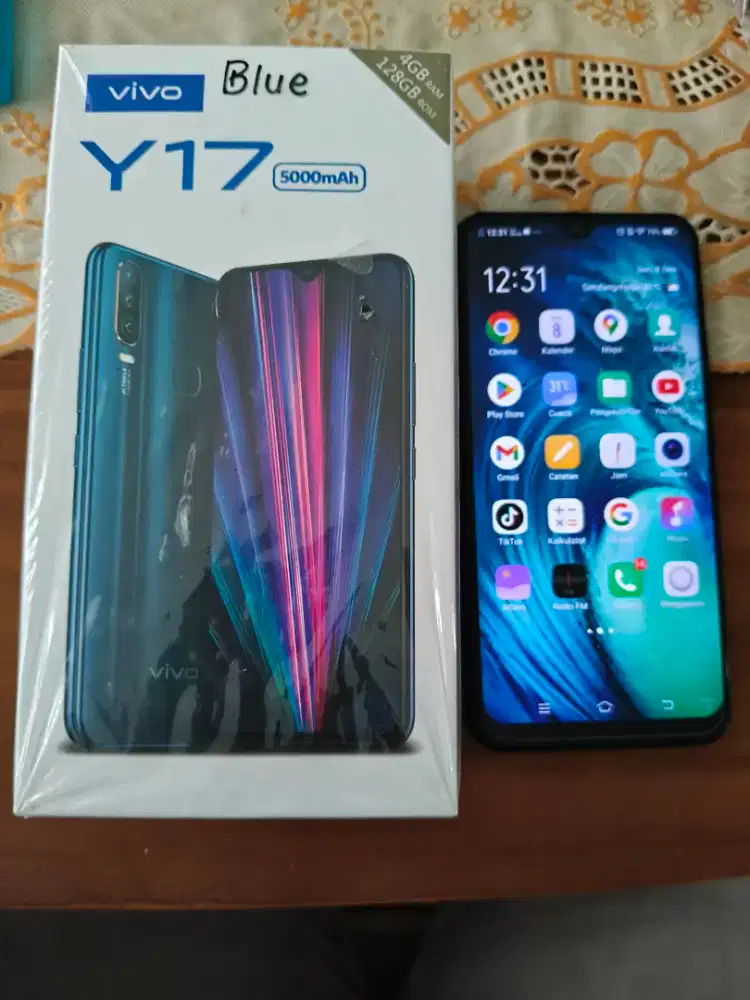 Vivo y 17 second