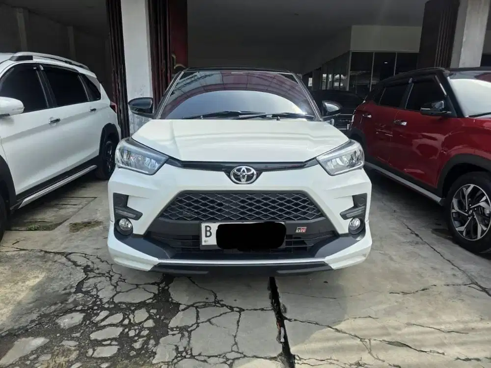 Toyota Raize GR Two Tone 1.0 AT ( Matic ) 2023 Hitam Putih km 37rban