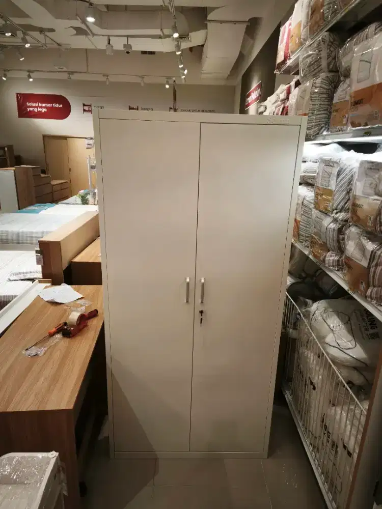 Lemari Baju 2 Pintu Metal Murah