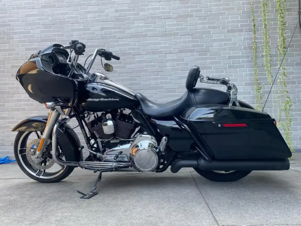 FOR SALE!! Harley Davidson Street Glide 2016