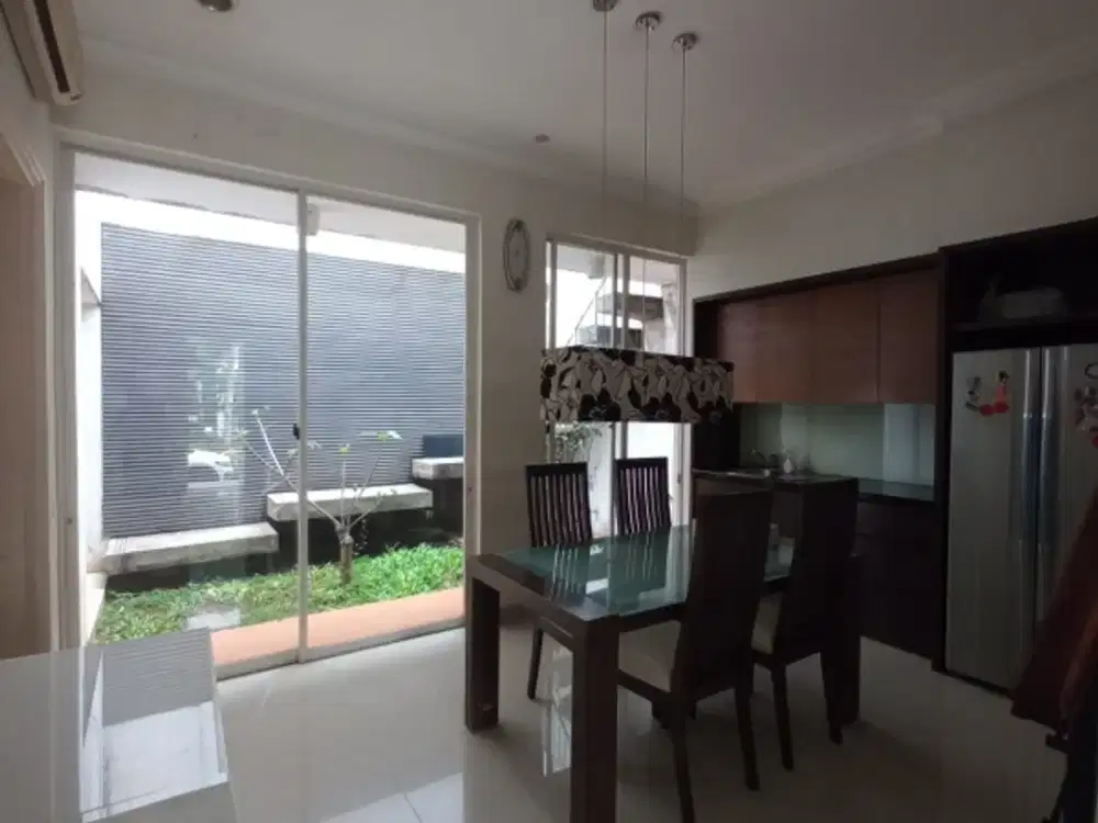 Dijual Cepat Rumah cluster Chalcedony PHG Gading Serpong Furnish