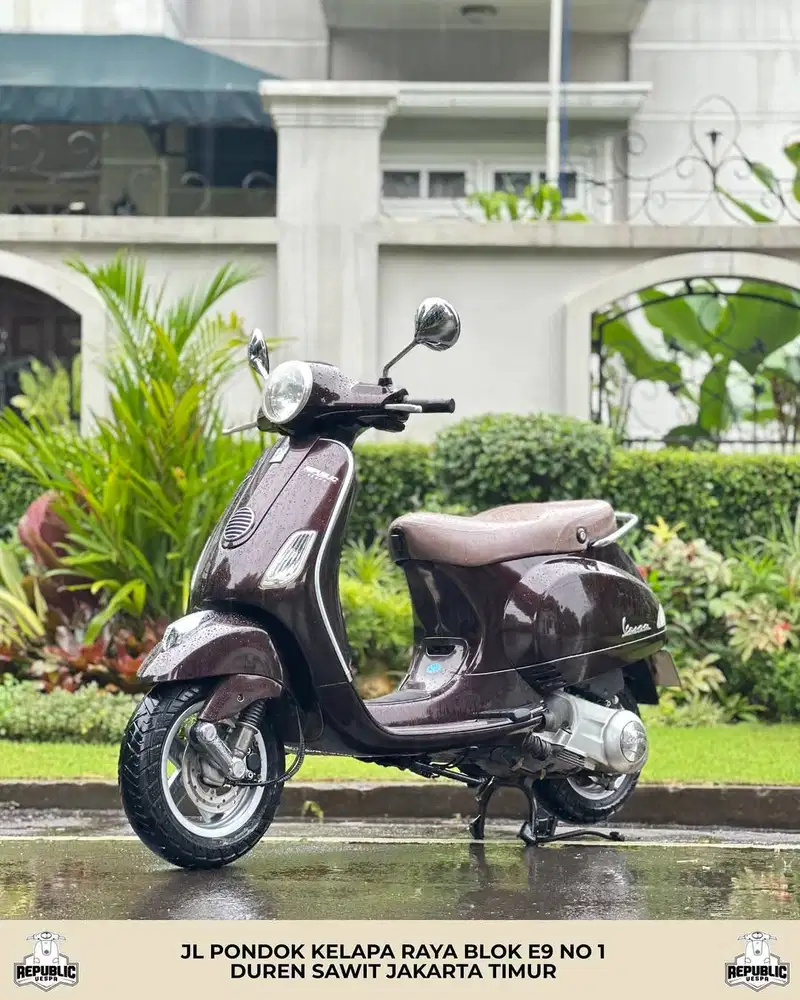 PIAGGIO VESPA LX150 2V IE TH 2012 WARNA COKLAT PERFECT CONDITION