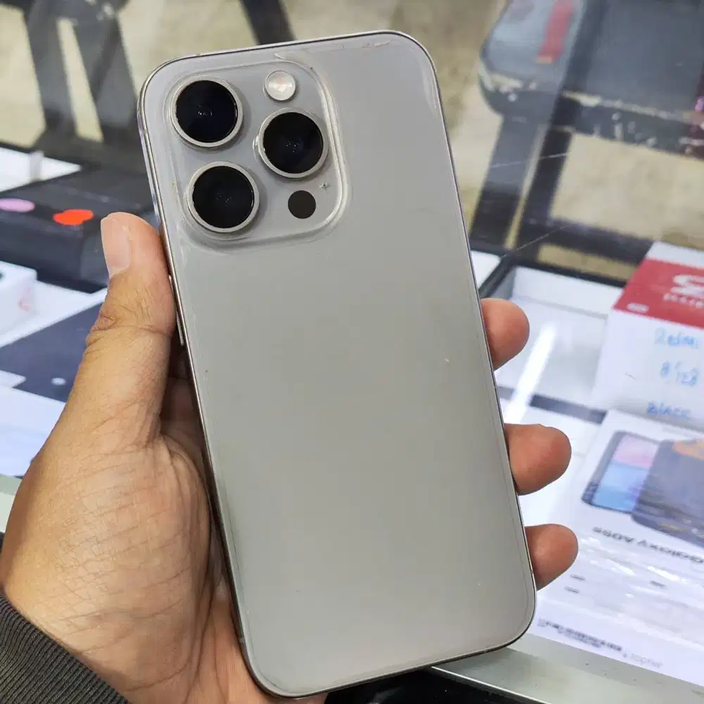 Iphone 15 Pro 128GB Garansi Ibox Mulus Lengkap