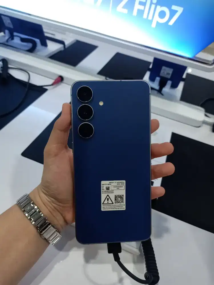 SAMSUNG S25 FE 8/256GB