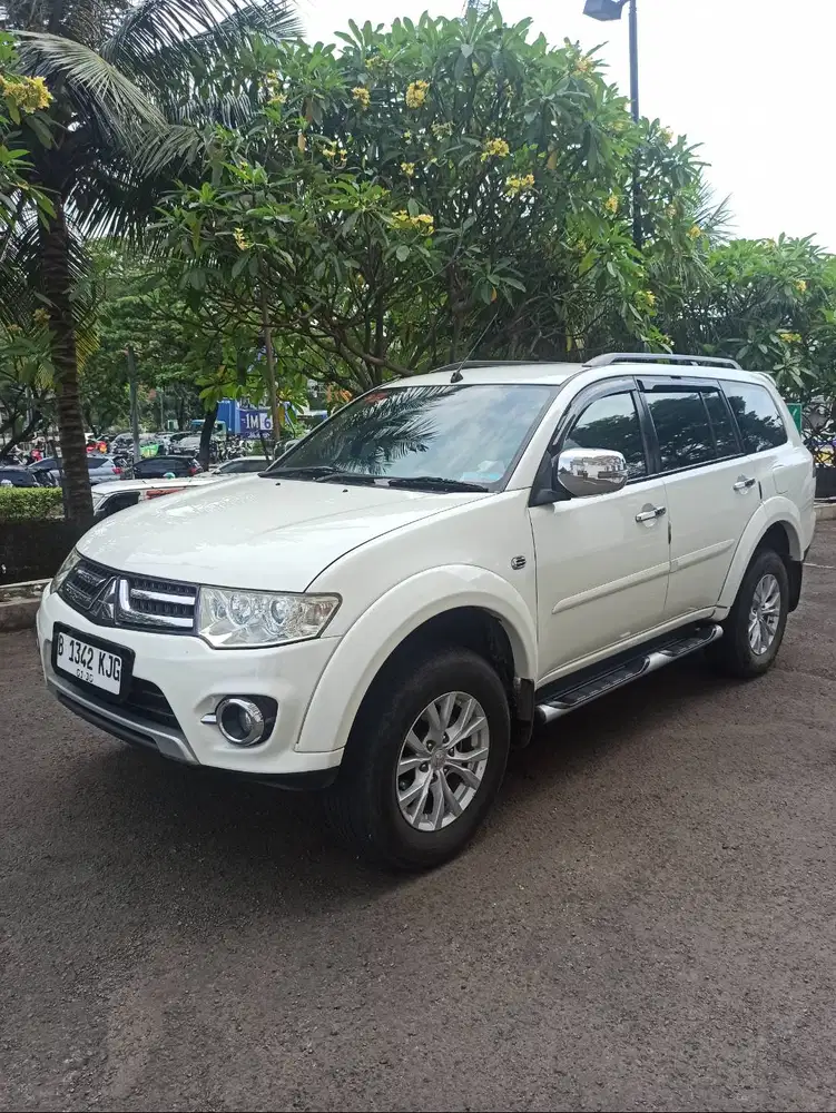 Mitsubishi Pajero Exceed VGT Turbo Diesel 2015 Tgn Pertama