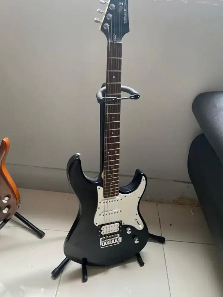 Gitar dan bass elektrik