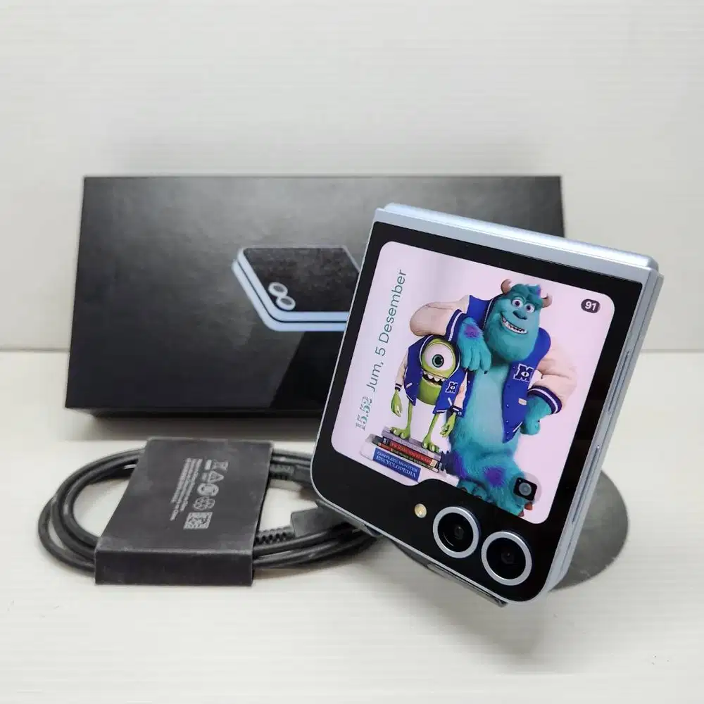 LIKE NEW NO MINUS  SAMSUNG GALAXY Z FLIP 6 4 5G 12/256 BLUE FULLSET