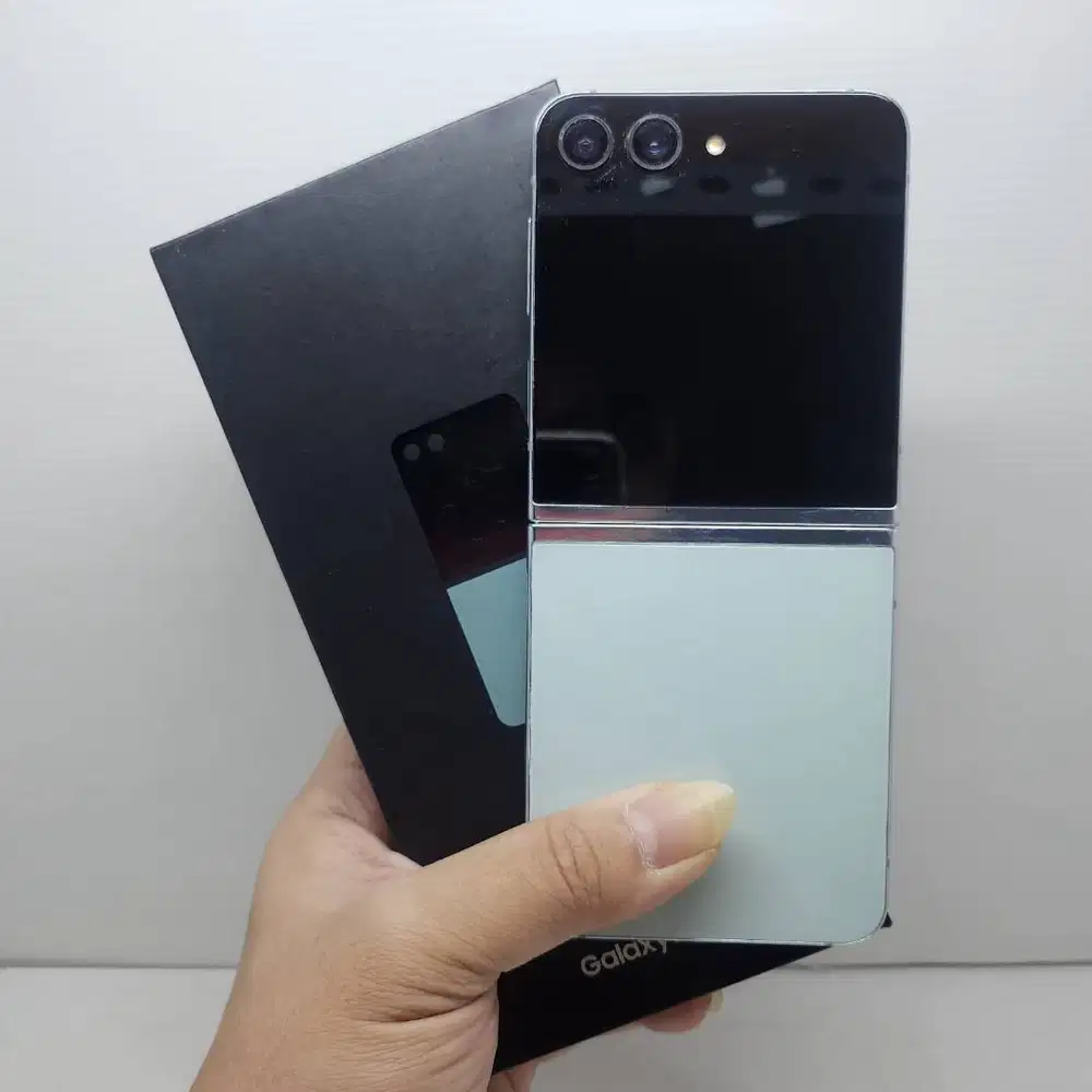 GOOD DEAL! SAMSUNG GALAXY Z FLIP 5 5G 8/256 MINT MULUS NO MINUS EX SEI