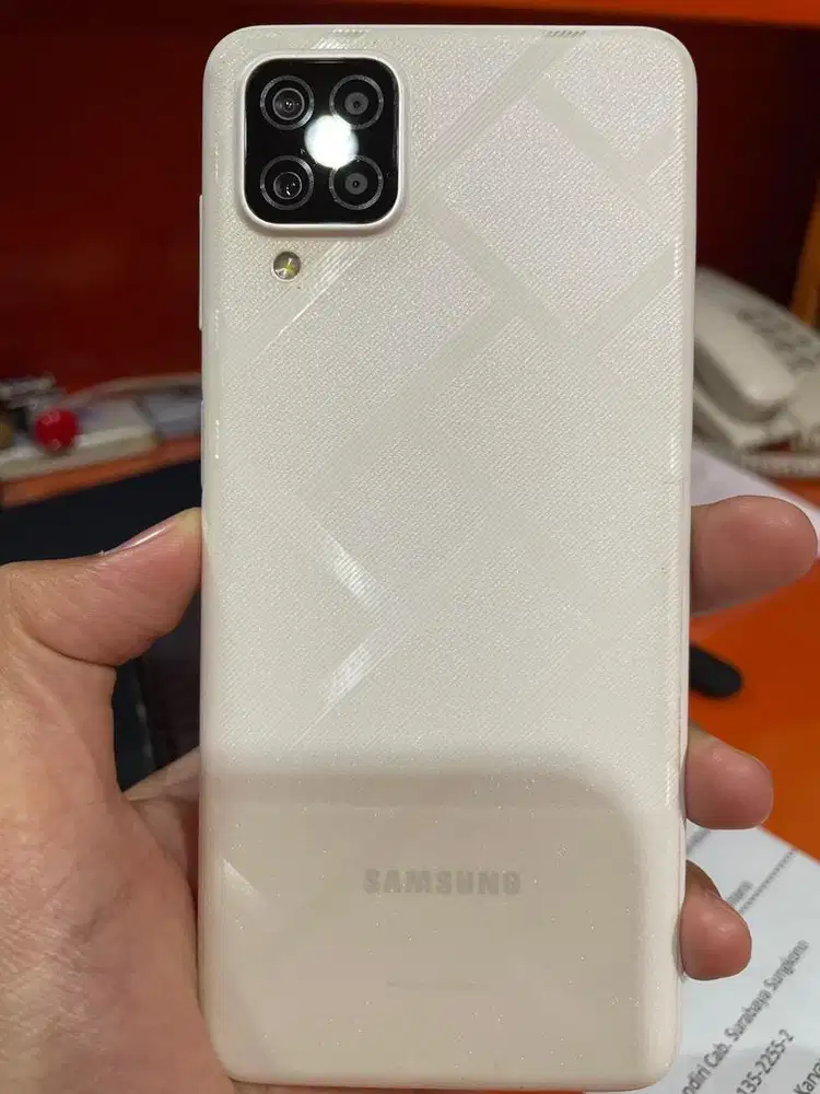 Samsung A12 Mulus Poll