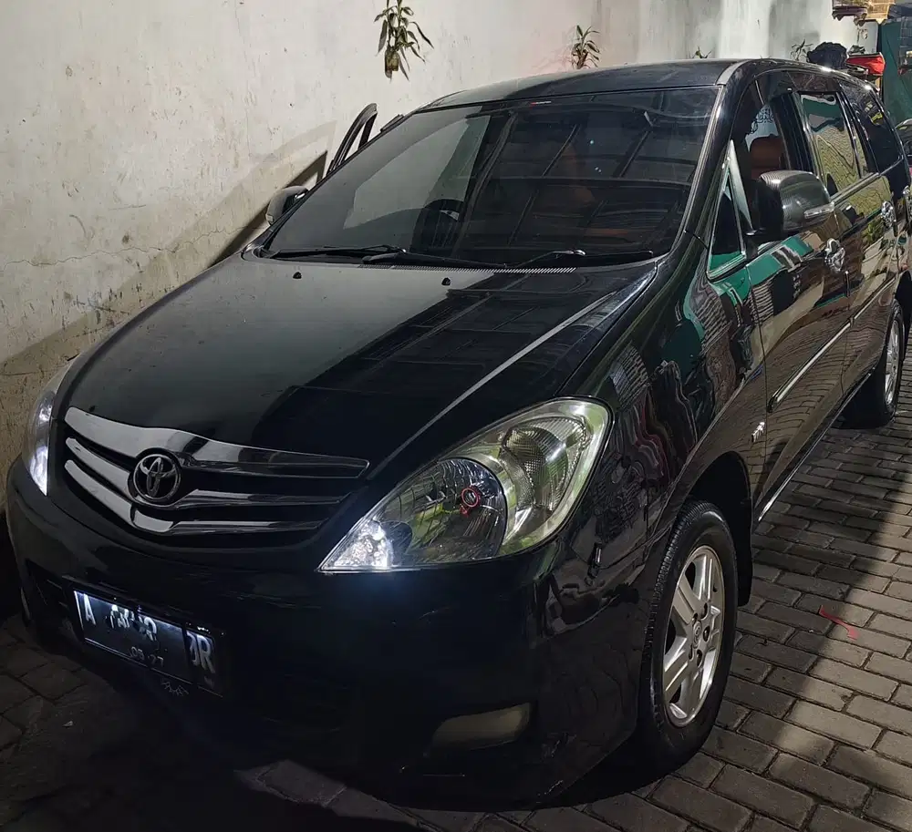 Toyota Kijang Innova 2008 Bensin