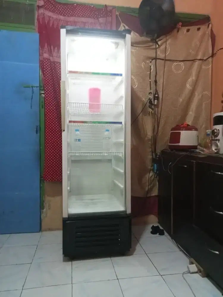 Di jual sokes sanken  4 rak normal siyap pake dingin mantap