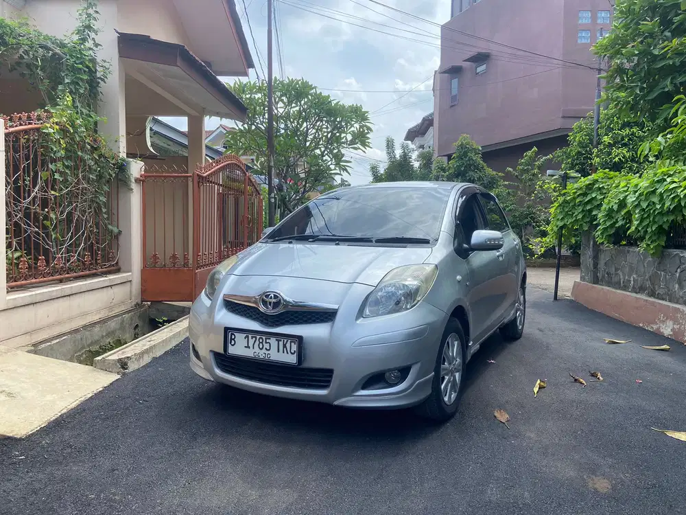 Toyota Yaris E MT 2010 Good Condition
