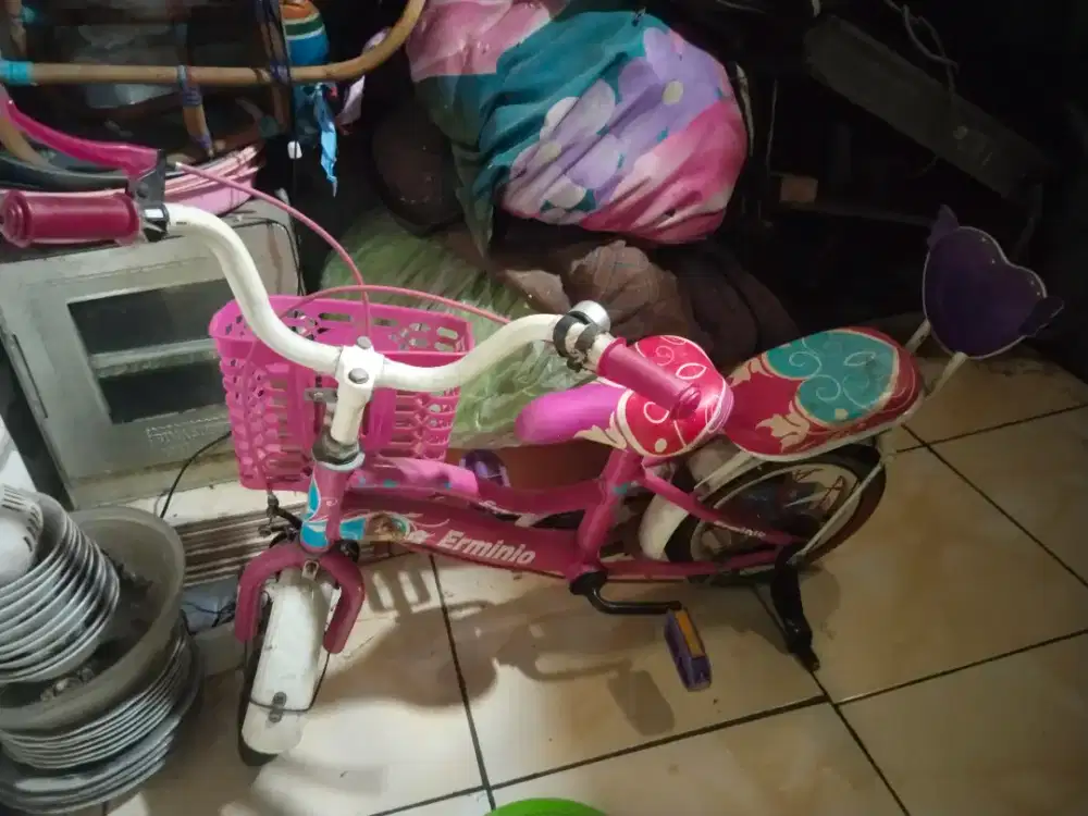 Di jual sepeda anak.. Masih bisa di pake