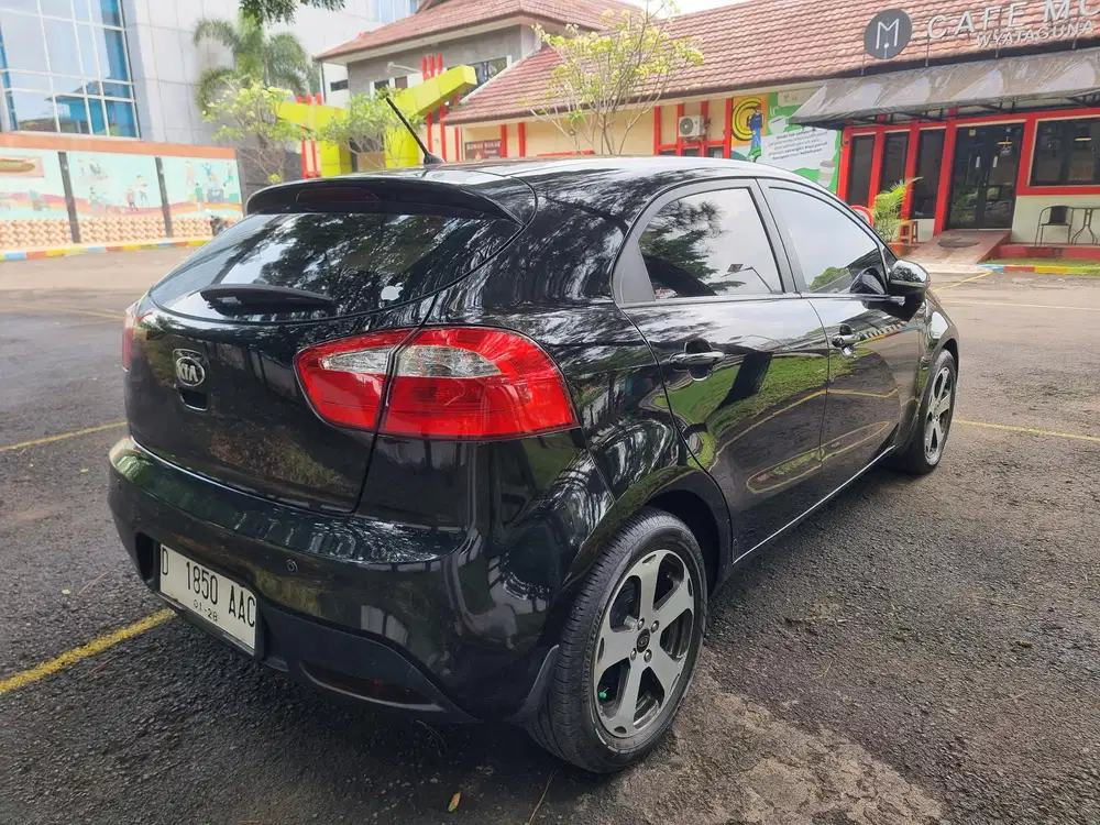 Kia Rio 2012 Bensin