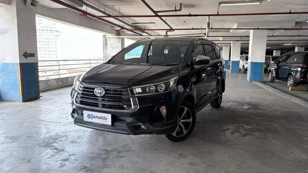 Toyota Innova Venturer 2.0 Bensin 2022. Odo 14.000