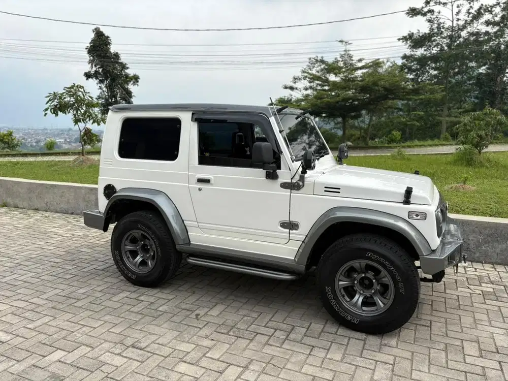 Suzuki Jimny 1994 Bensin
