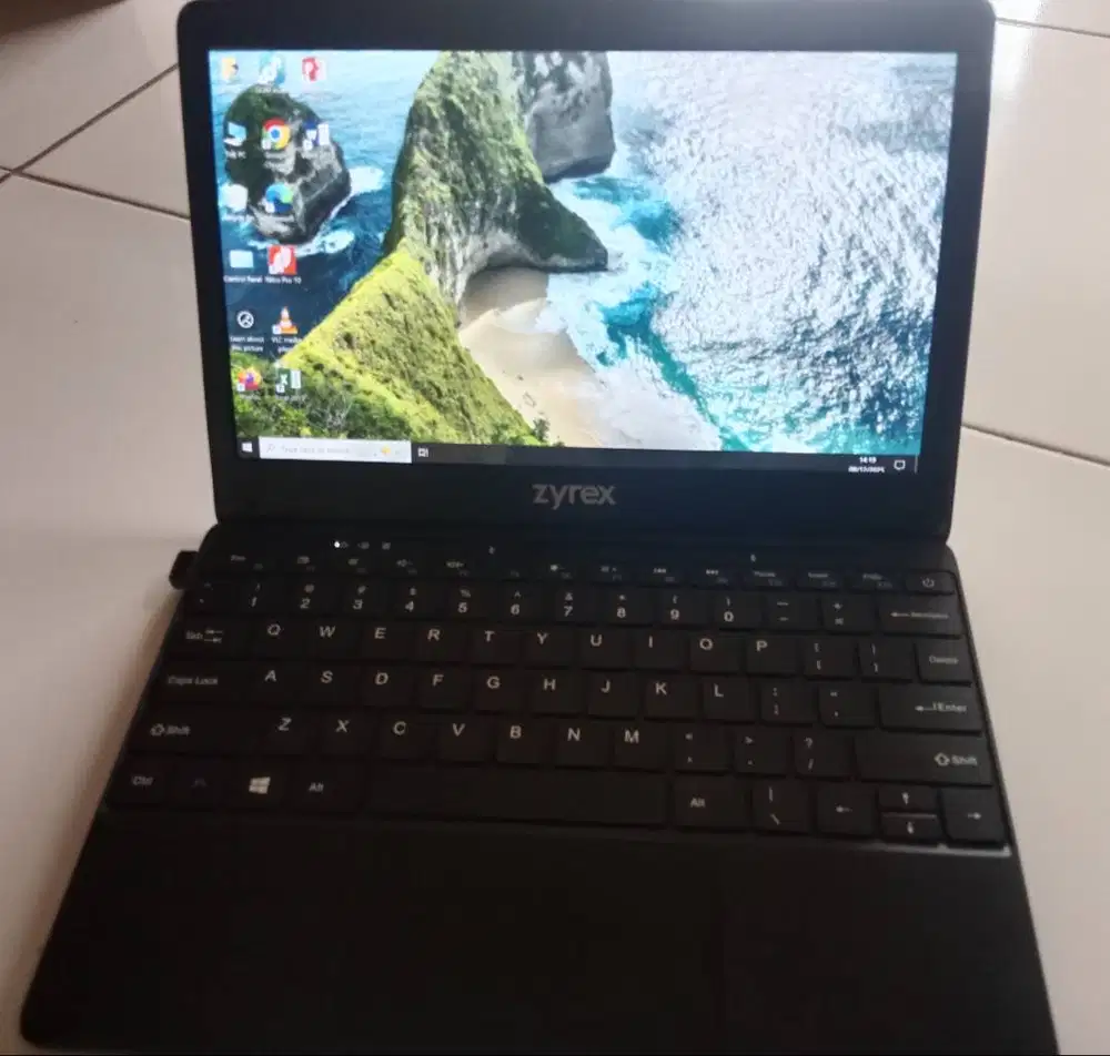 Jual. laptop Zyrex Sky 232 Mini