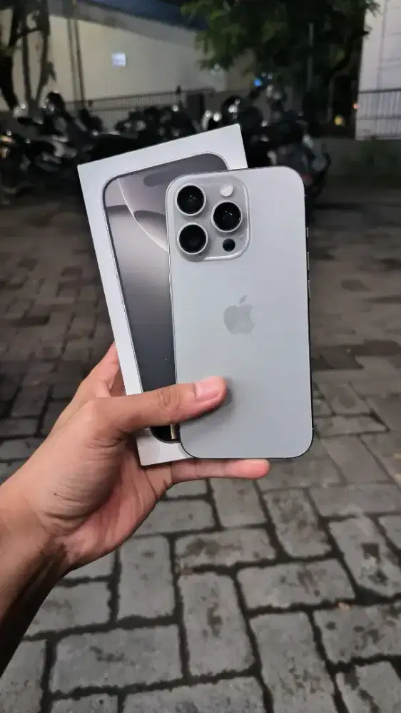 Iphone 16 pro 128gb Natural titanium iBox