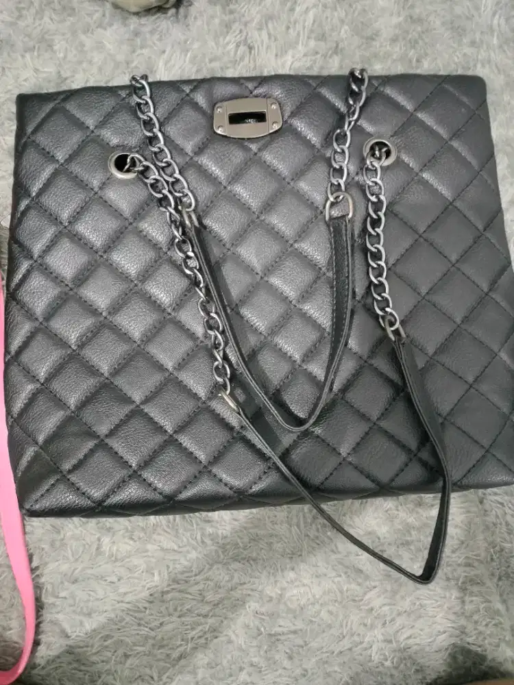 Tas tali rantai bahan tebal dan kokoh