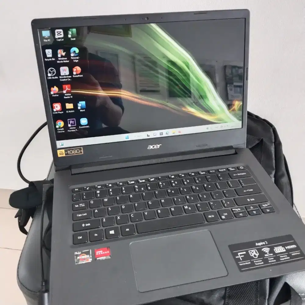 DIJUAL LAPTOP SEGERA UNTUK YG SERIUS SAJA!!!