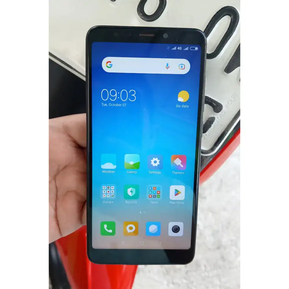 Redmi 5 Kondisi Siap Pakai, Ram 2/16 gb