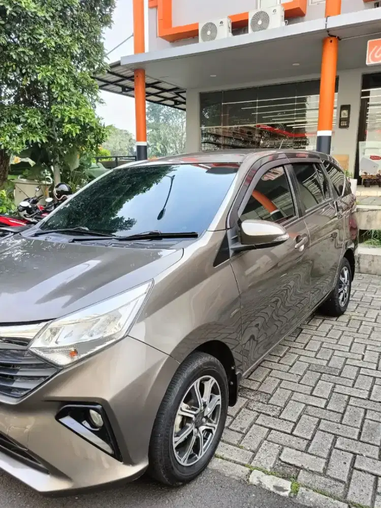 Daihatsu sigra 1.2 R A/T 2021 istimewa full set