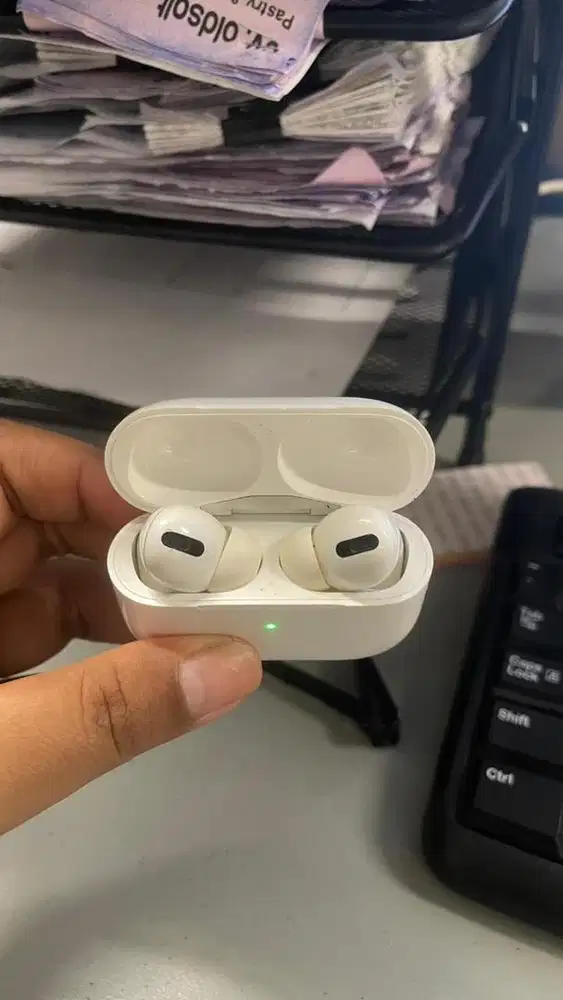 Airpods Pro 1 second