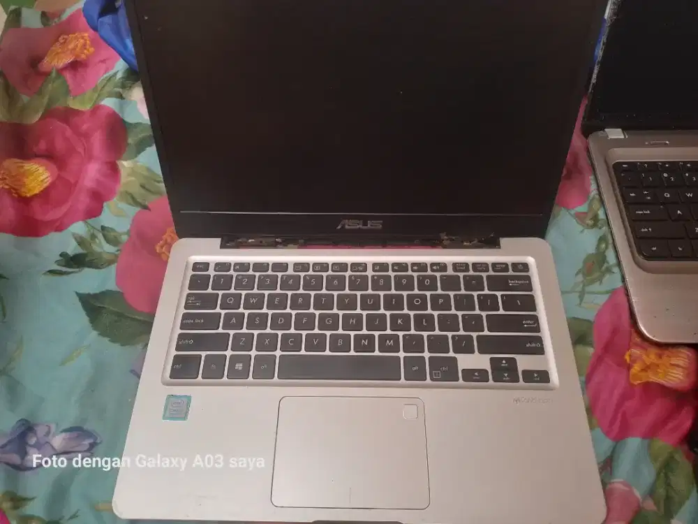 Jual Satuan 300rb Kondisi Laptop Minus ada 3unit Ambil Semua 800rb