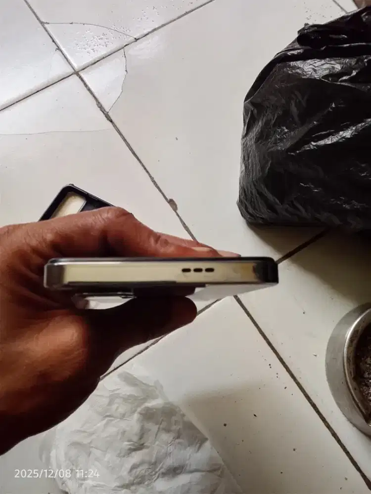 Di jual Techno Pova 5 Pro 5G 8/256