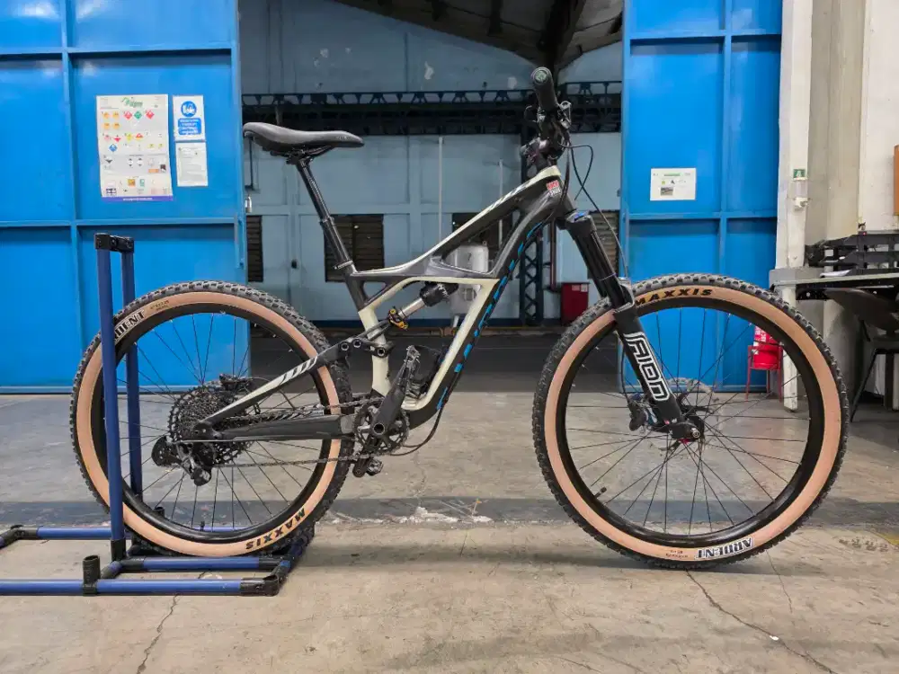 Sepeda Specialized Enduro S 27,5