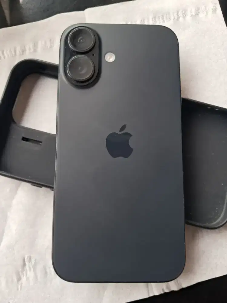 iphone 16 128Gb Hitam Garansi Aktif