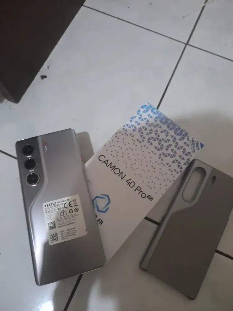 Tecno camon 40 pro 8/256