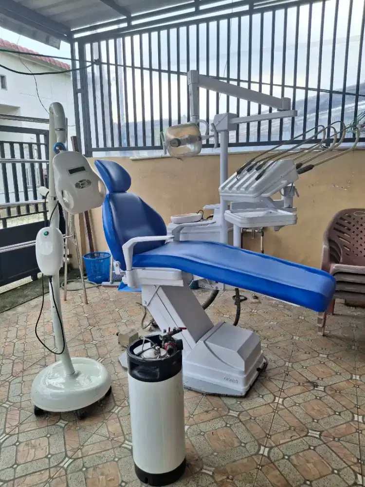 Kursi dental unit (kursi gigi)