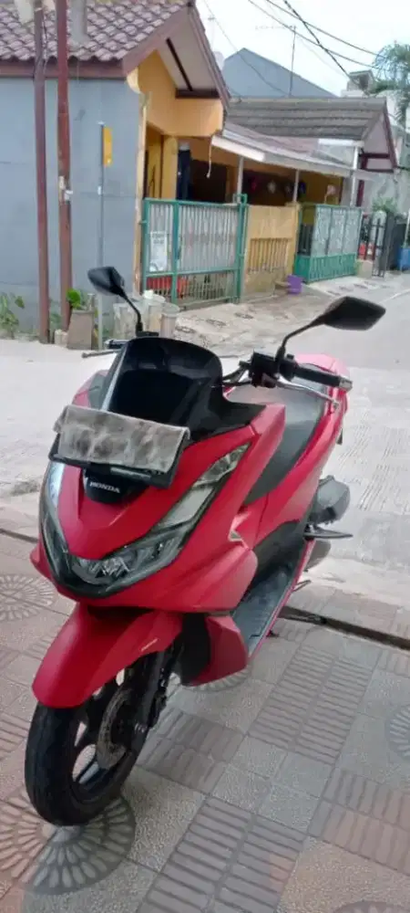 Dijual PCX 2021 siap pakai km27rban  nego tipis yaa an.sendiri