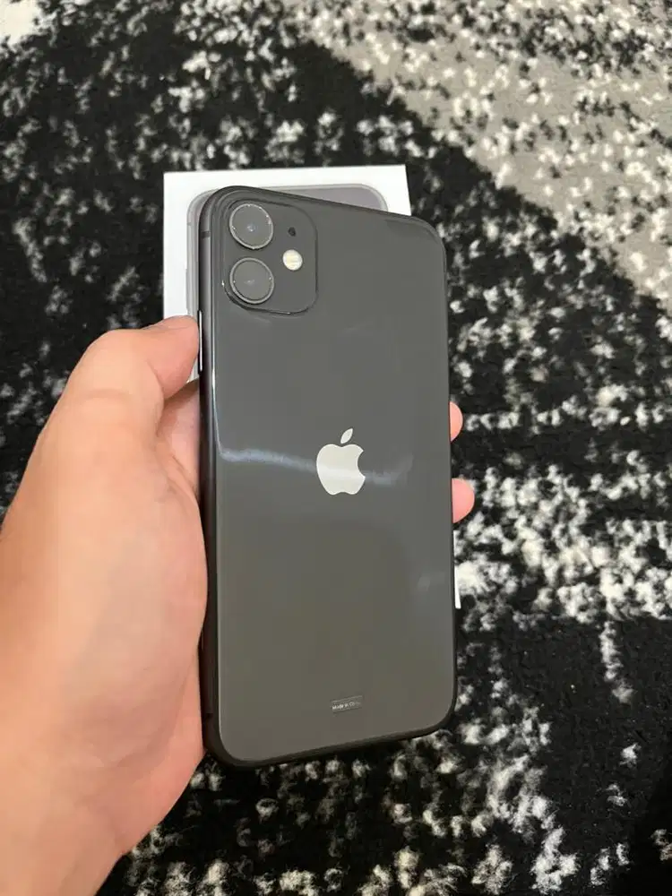Iphone 11 64Gb,,