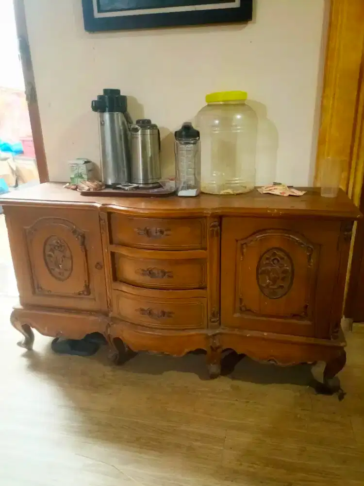 Buffet meja lemari tv klassik kayu mahoni