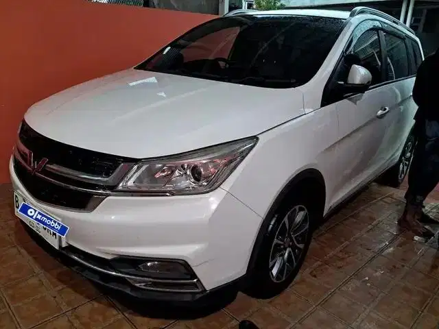 Pajak Panjang - Wuling Cortez 1.5 CT L Bensin-AT 2019