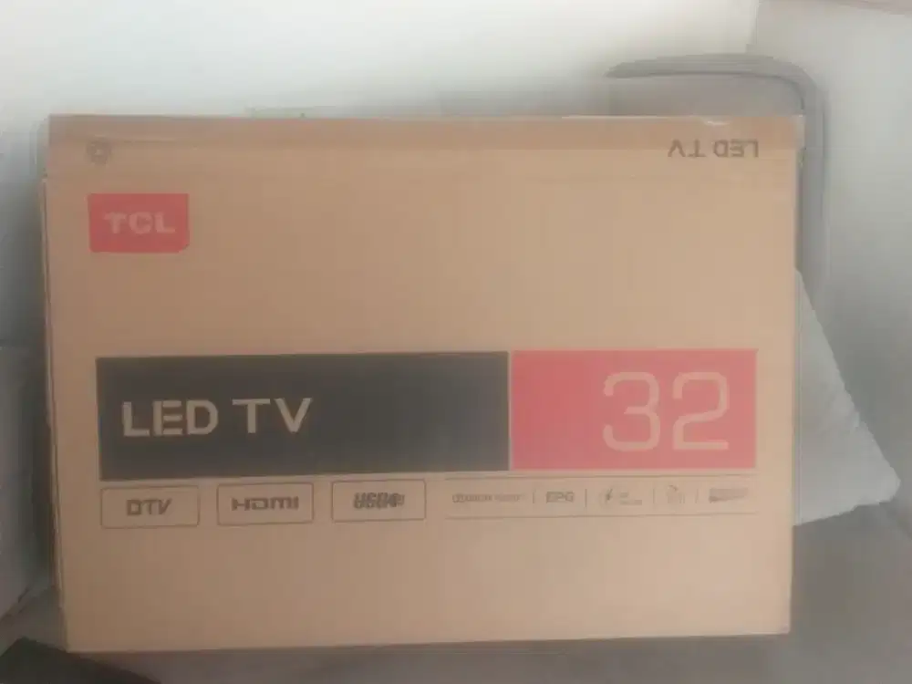 TCL 32D3000 LED TV DIGITAL