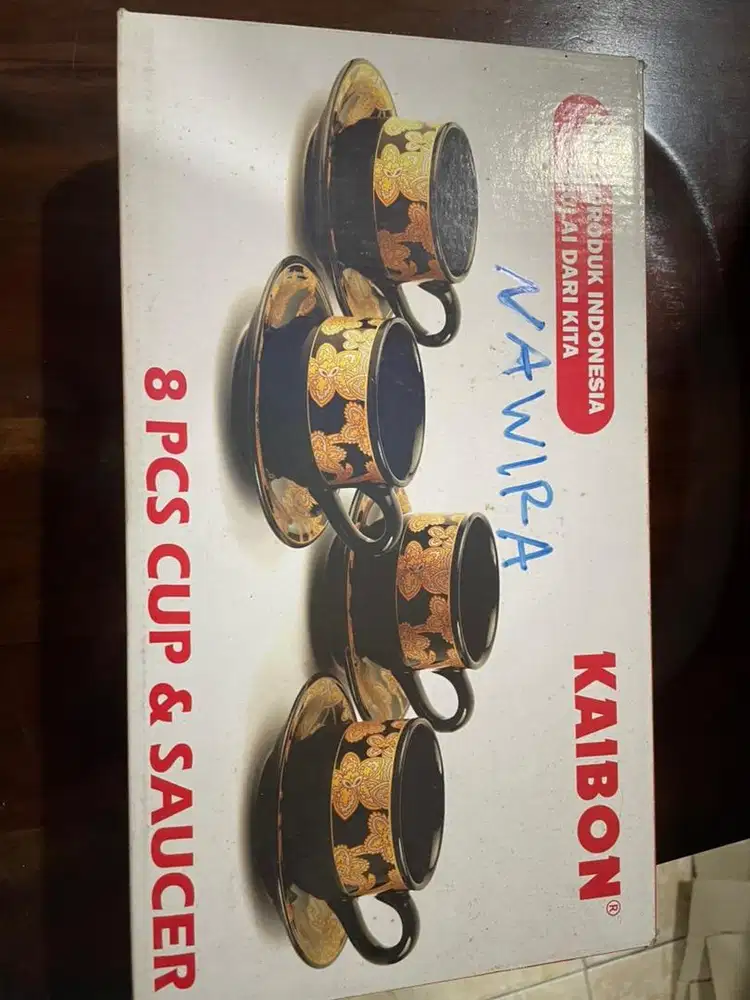 8 pcs cups and saucer KAIBON