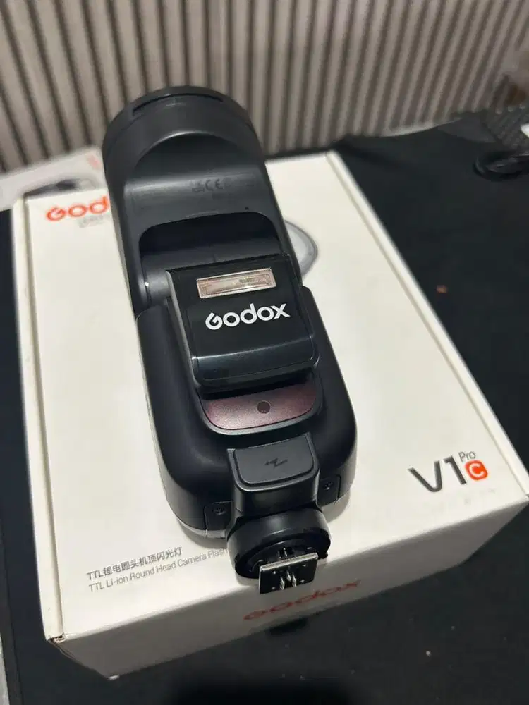 Flash Godox V1 Pro for Canon TTL V1Pro C Fullset