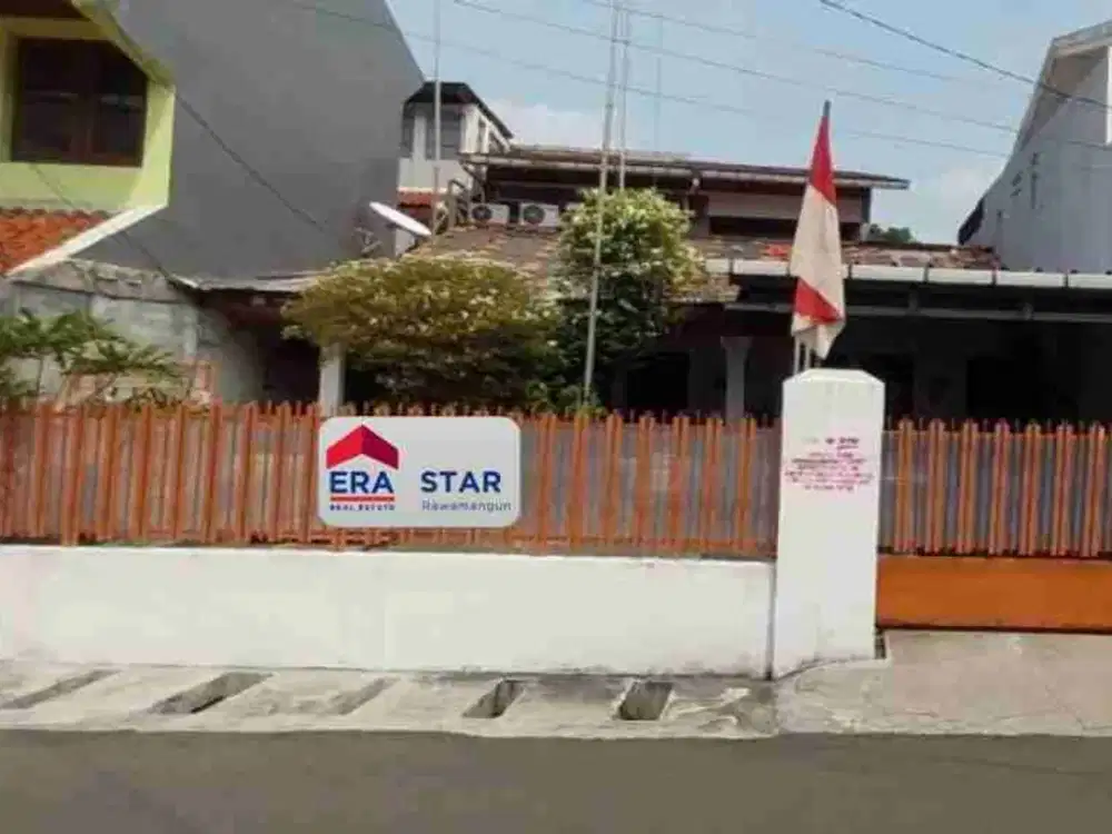 Dijual rumah lama hitung tanah di Tomang Rawa Kepa Jakarta Barat.