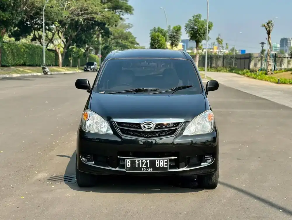 Daihatsu xenia 2011