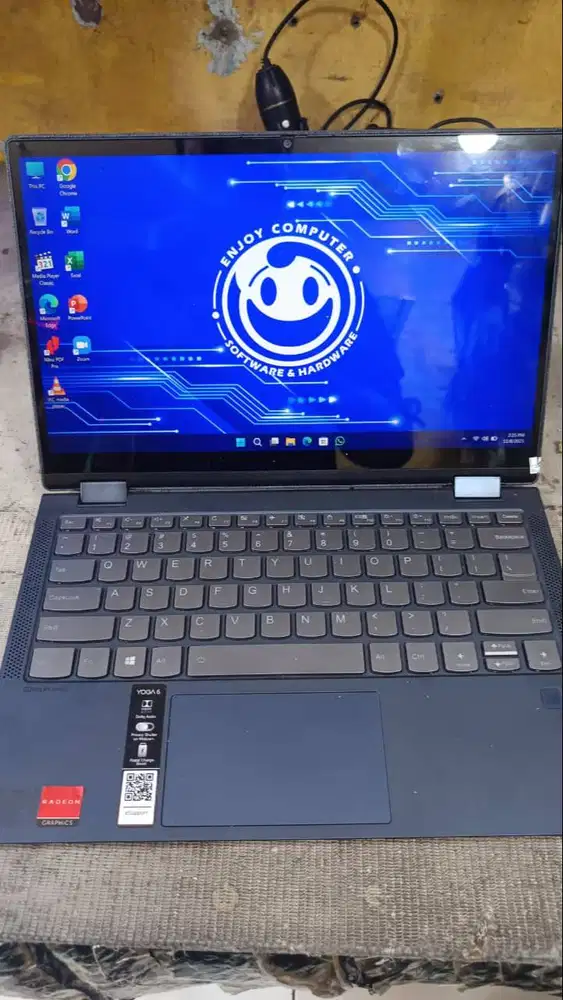 LAPTOP LENOVO YOGA 6