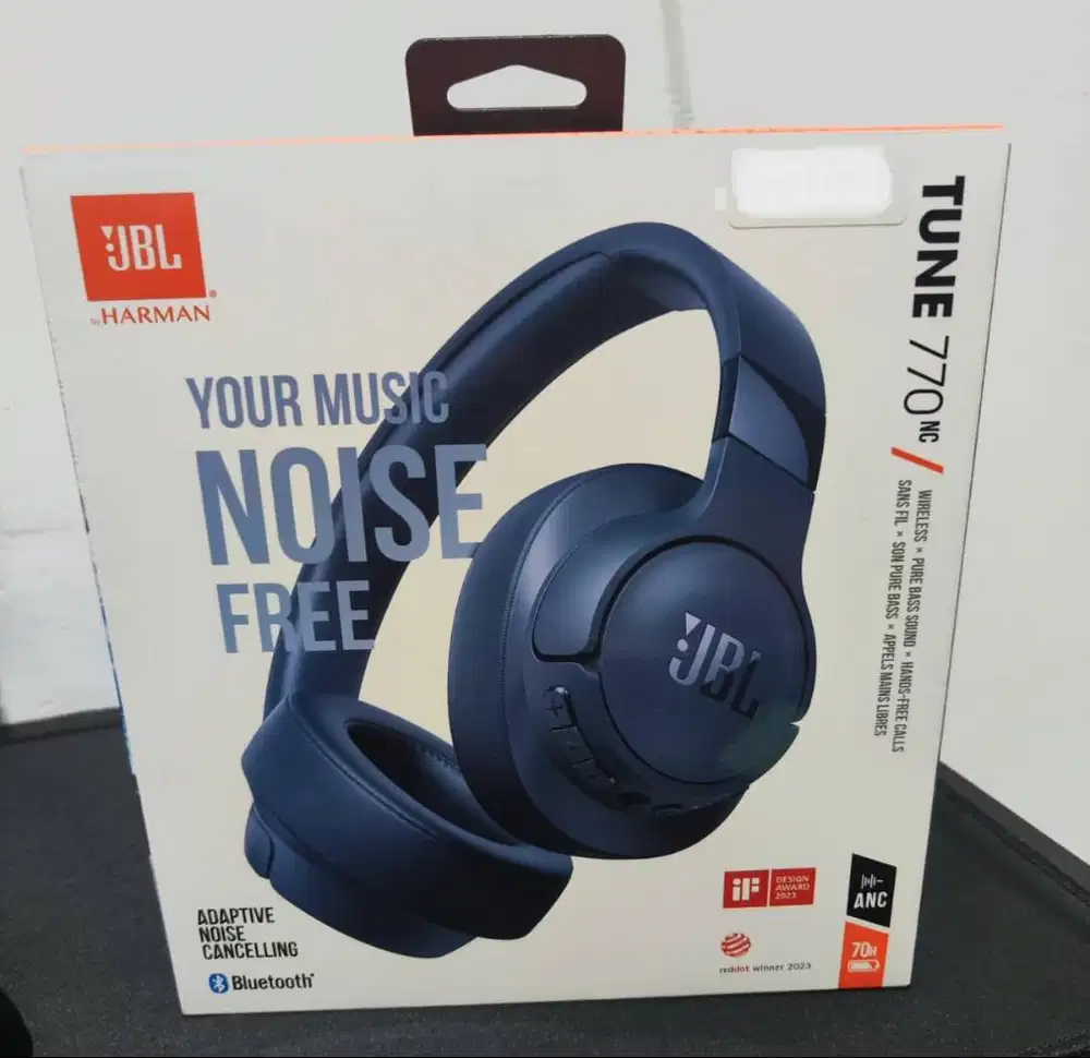 JBL 770 NC Biru
